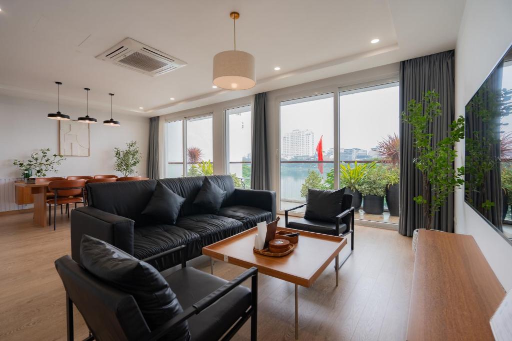 XÔI Aqua Suites West Lake – Hanoi